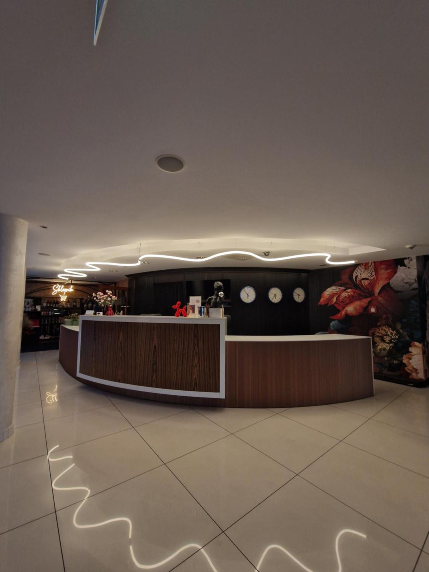 Hotel Kristoff Łaszków Exterior foto